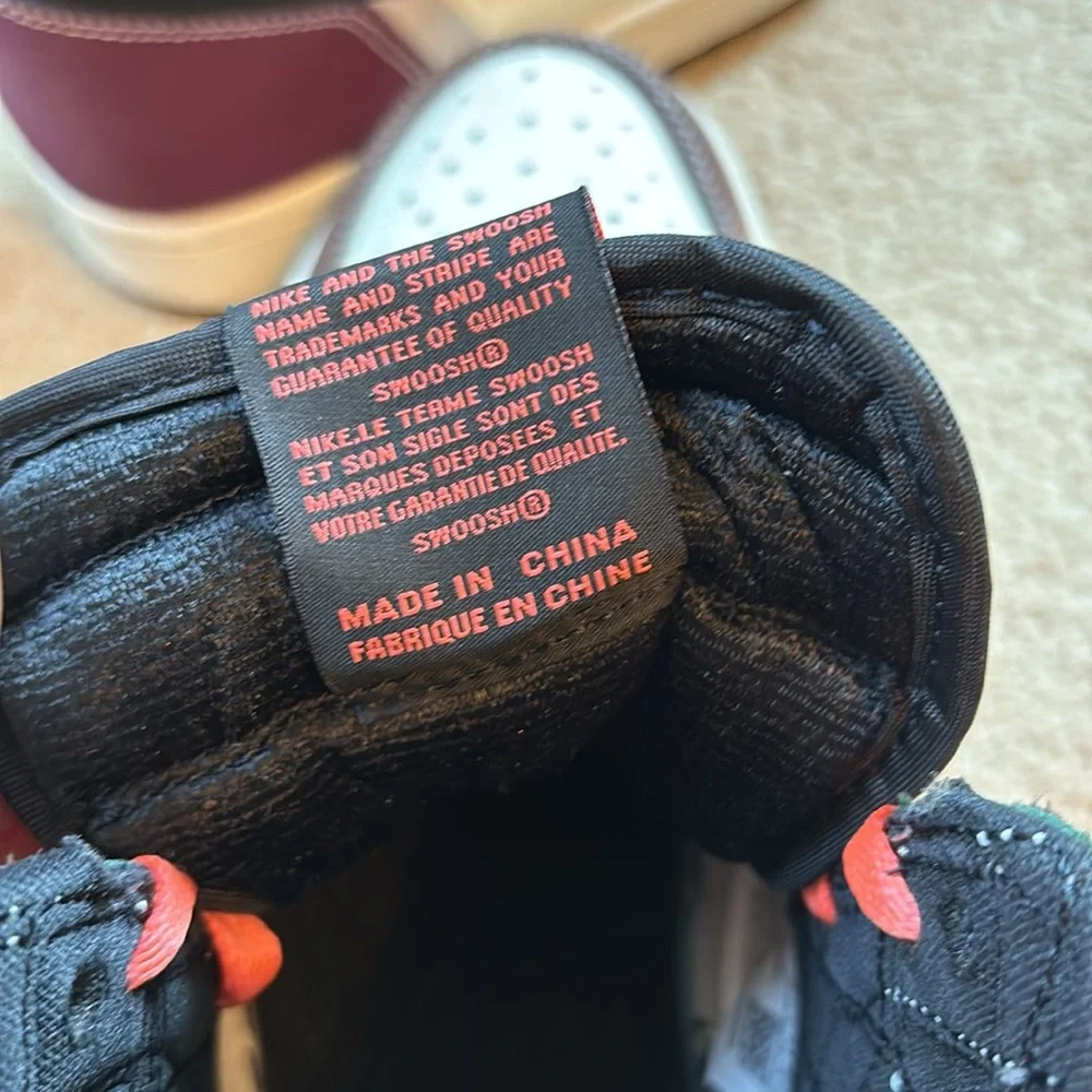 NIKE Air Jordan 1 Retro High OG "Archaeo Brown" shoes * mens sz 9 *EUC - Picture 7 of 9